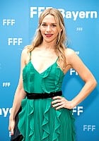 Julia Dietze